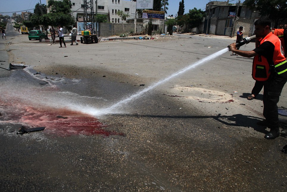 Israel tiếp tục không kích Dải Gaza, hàng trăm người thiệt mạng