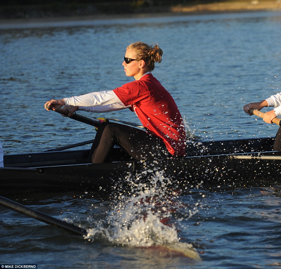 Xúc động hình ảnh những nạn nhân MH17