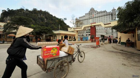 Truy tìm hung thủ sát hại dã man 5 phụ nữ Việt tại Trung Quốc Truy tìm hung thủ sát hại dã man 5 phụ nữ Việt tại Trung Quốc