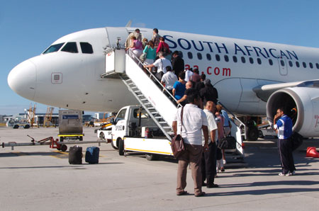 Đi máy bay an toàn mức nào sau thảm họa liên tiếp? Đi máy bay an toàn mức nào sau thảm họa liên tiếp?