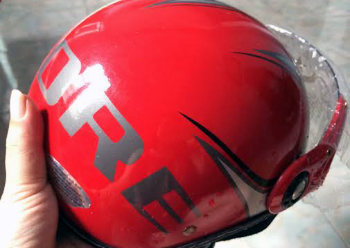 Độc chiêu nâng cấp mũ bảo hiểm rởm qua mắt công an Độc chiêu nâng cấp mũ bảo hiểm rởm qua mắt công an