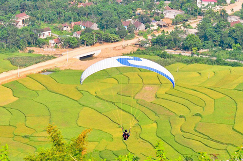 Vụ máy bay quân sự rơi: Thương vợ con nó còn nhỏ quá!