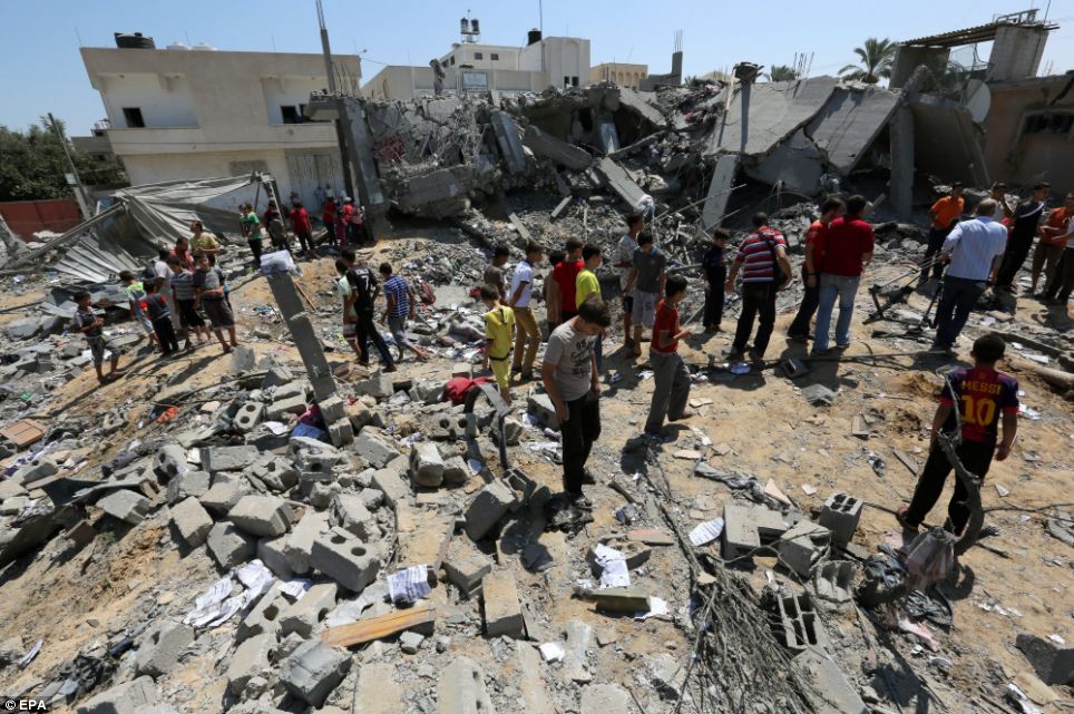 Quân đội Israel không kích Dải Gaza