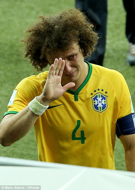 World Cup 2014: Hình ảnh đối lập sau trận bán kết Đức - Brazil