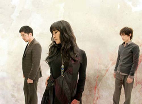 Phân vân giữa hai người đàn ông… Phân vân giữa hai người đàn ông…