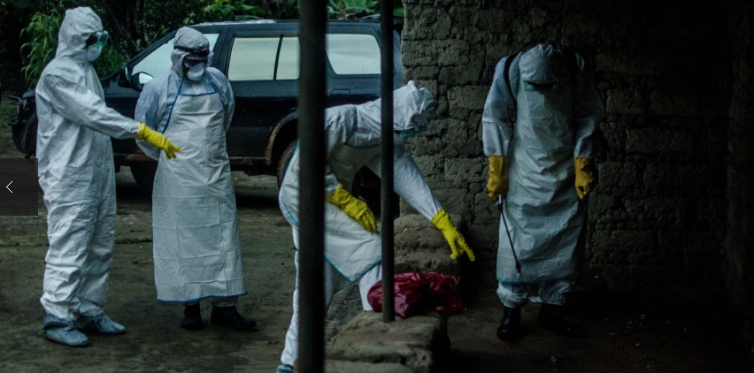 Hình ảnh đầy ám ảnh về những vùng dịch Ebola tại Tây Phi Hình ảnh đầy ám ảnh về những vùng dịch Ebola tại Tây Phi