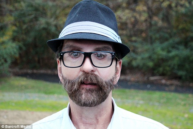 Trải lòng của người đàn ông 10 năm không được…hôn vợ Trải lòng của người đàn ông 10 năm không được…hôn vợ