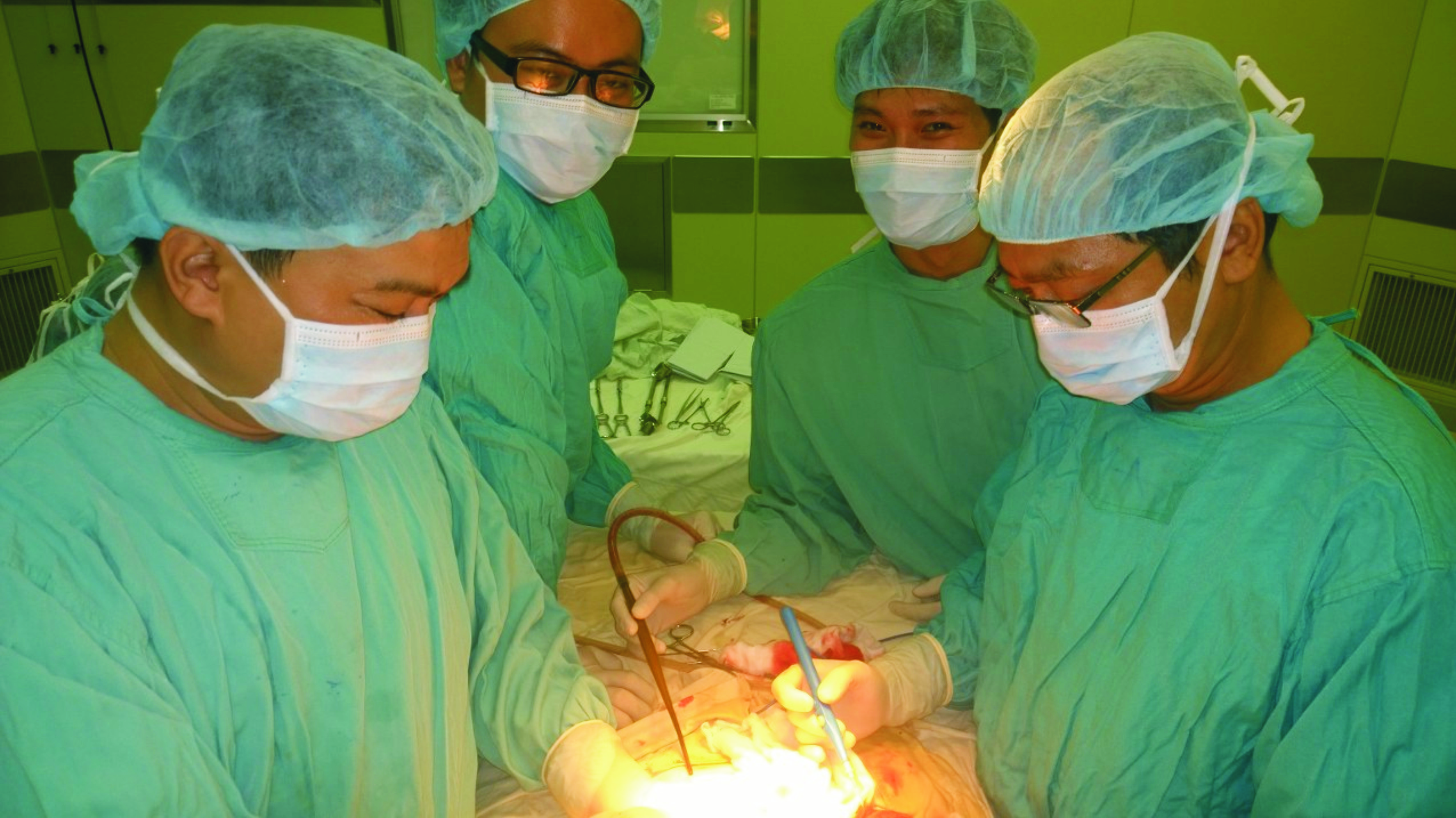 Cứu sống bệnh nhi 2 tháng tuổi mắc hiện tượng 