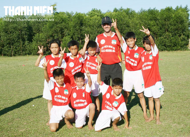 Công Phượng, Văn Toàn, Tuấn Anh thuở chân trần, hôm qua và hôm na