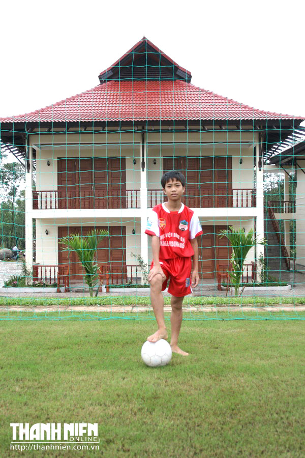 Công Phượng, Văn Toàn, Tuấn Anh thuở chân trần, hôm qua và hôm na