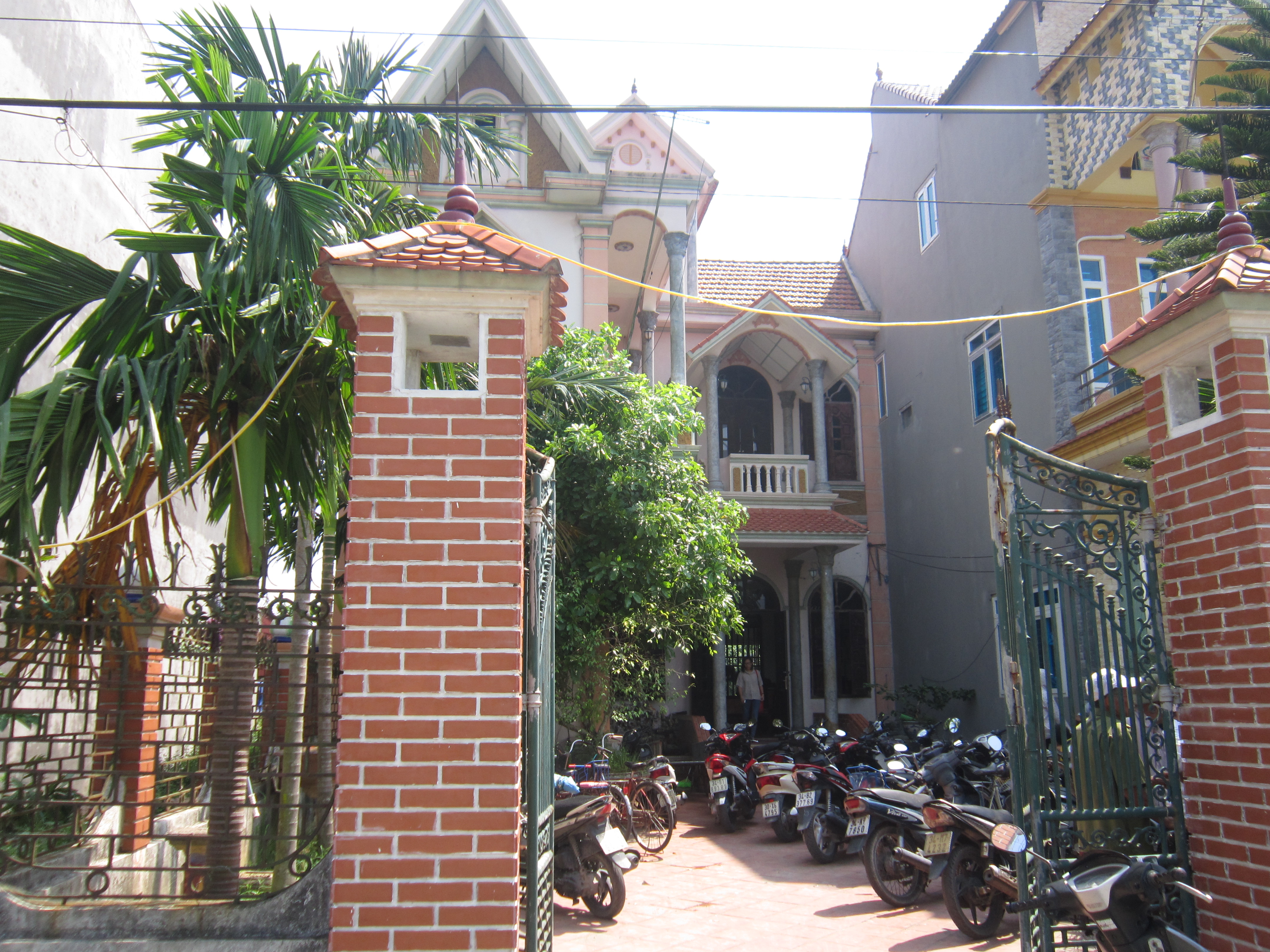 Chồng giết vợ ở Hải Dương: 18 nhát đâm, chém kết đời vợ trẻ