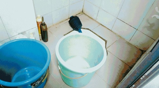 Nhói lòng những vụ con trẻ tử vong vì cha mẹ vô tâm Nhói lòng những vụ con trẻ tử vong vì cha mẹ vô tâm