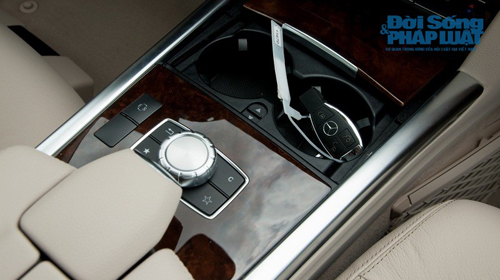 Mercedes E400 lịch lãm, sang trọng giá hấp dẫn