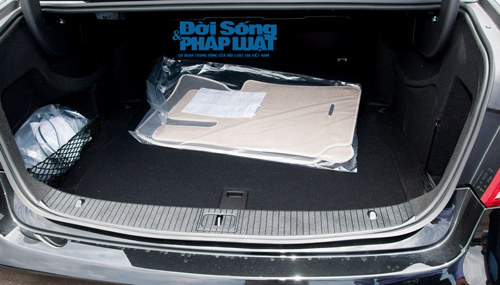 Mercedes E400 lịch lãm, sang trọng giá hấp dẫn