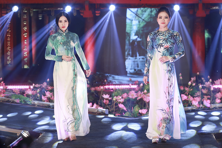 Trà Giang làm vedette áo dài