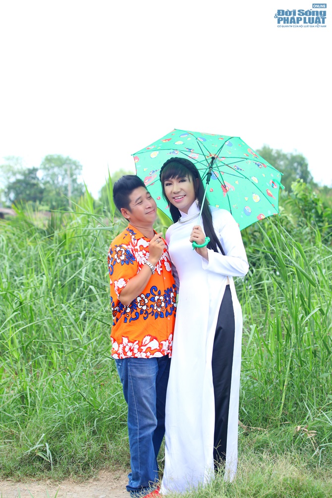 Sau khi lấy chồng, Long Nhật nghẹn ngào 