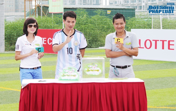 Ngọc Châm, Xuân Bắc rèn sự dũng cảm cho các cầu thủ nhí