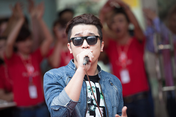 Diễm Hương, Khánh Thi chỉ trích Yanbi vì miệt thị dân đồng tính Diễm Hương, Khánh Thi chỉ trích Yanbi vì miệt thị dân đồng tính