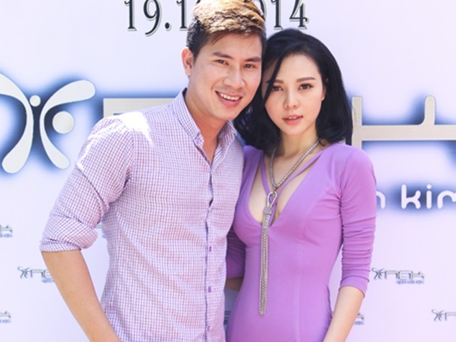 Á hậu Trà Giang lả lơi vòng 1 dự sự kiện