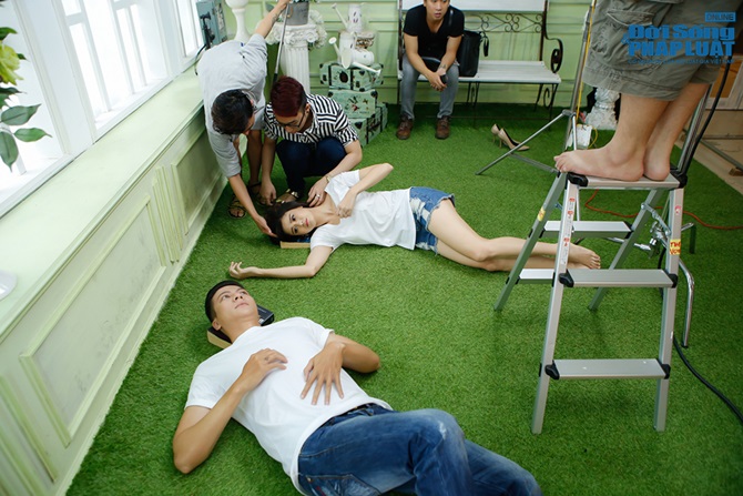 Clip: Hoàng Anh nude trước mặt Trương Quỳnh Anh