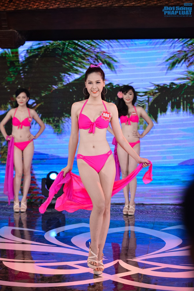 Thí sinh Hoa hậu Việt Nam khoe dáng ngọc trong trang phục áo tắm