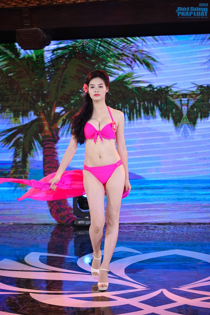 Thí sinh Hoa hậu Việt Nam khoe dáng ngọc trong trang phục áo tắm