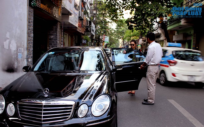 Bảo Trâm Idol được đưa đón bằng xế sang 4 tỷ