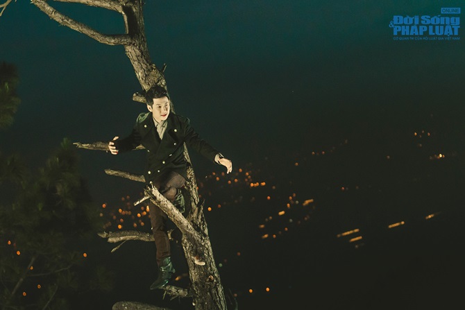 Halloween: Trọng Khương hóa ma cà rồng trong bộ ảnh mới