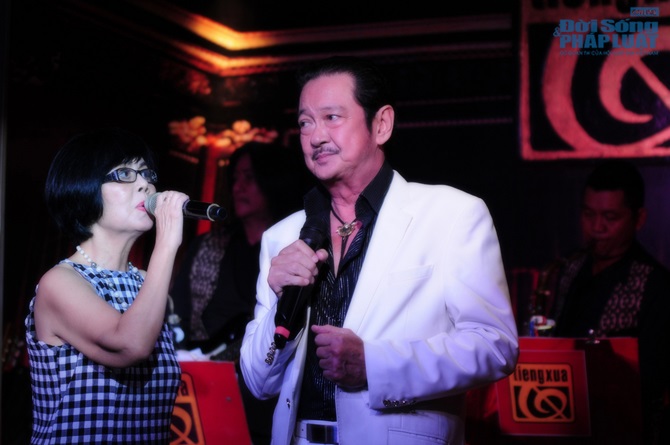 Clip: NSƯT Chánh Tín vẫn phong trần lịch lãm sau biến cố nợ nần