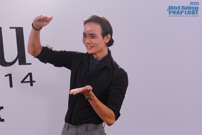 Duy Anh – Chàng trai đa tài của Vietnam’s Next Top Model 2014