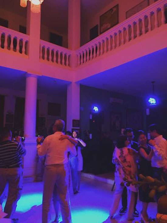 Gia tộc giàu khủng khiếp của NTK Lý Quý Khánh Gia tộc giàu khủng khiếp của NTK Lý Quý Khánh