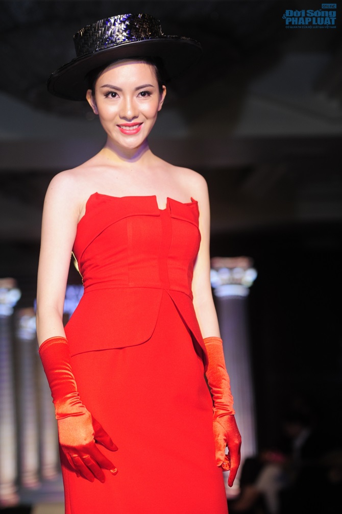Dàn sao hội tụ trong Ý - Việt Fashion show 2014