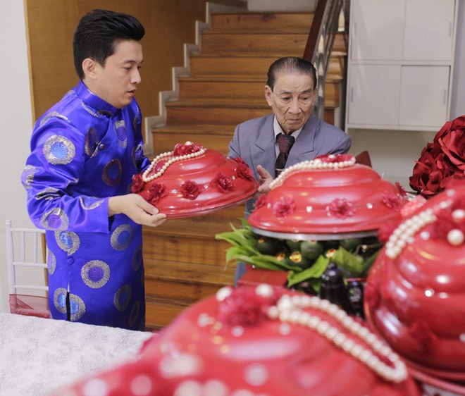 Lam Trường đón dâu bằng Rolls-Royce Phantom 30 tỷ đồng