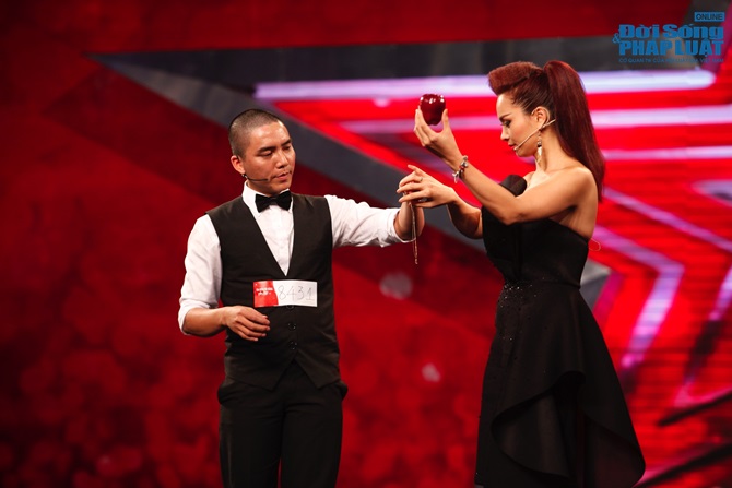 Vietnam’s Got Talent: Huy Tuấn bị thí sinh 