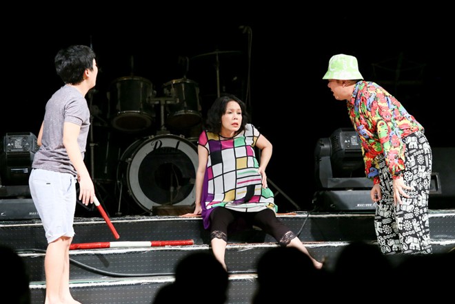 Duy Nhân được các nghệ sĩ ủng hộ thêm hơn 300 triệu đồng Duy Nhân được các nghệ sĩ ủng hộ thêm hơn 300 triệu đồng