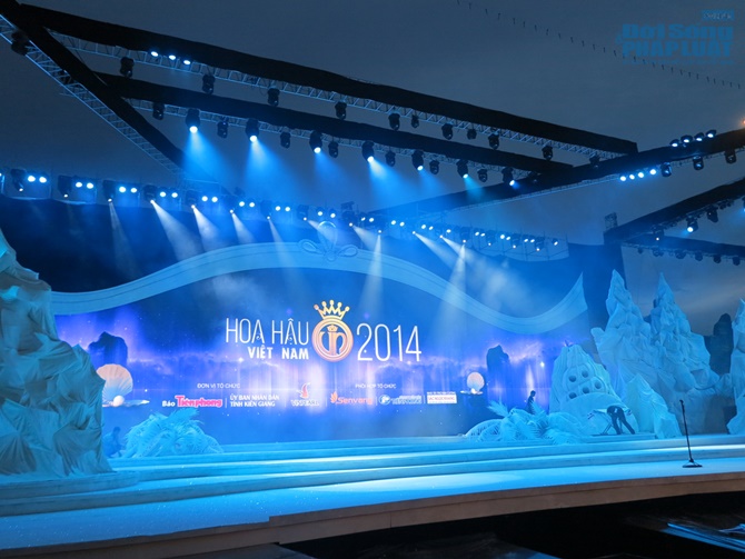 Hé lộ hình ảnh sân khấu CK Hoa hậu Việt Nam 2014 trước giờ G