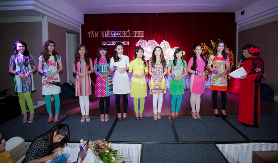  Hoa hậu Thu Hoài: 