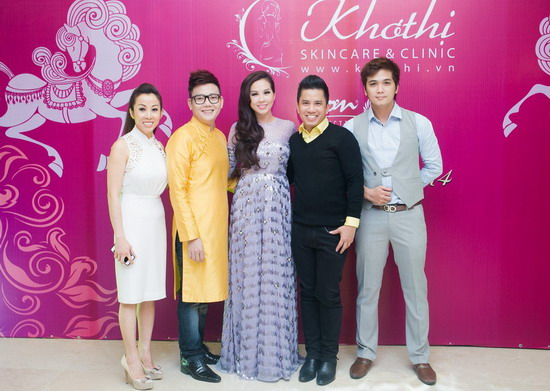  Hoa hậu Thu Hoài: 