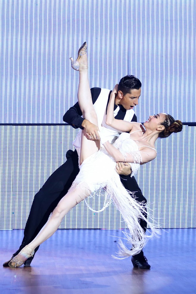 Liveshow 6 BNHV: Cơn mưa điểm 10 cho các đôi nhảy Liveshow 6 BNHV: Cơn mưa điểm 10 cho các đôi nhảy