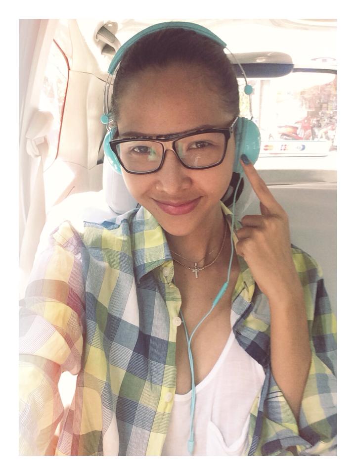 Cao Thùy Linh: Chụp hình khoe thân làm kỷ niệm cho năm tuổi