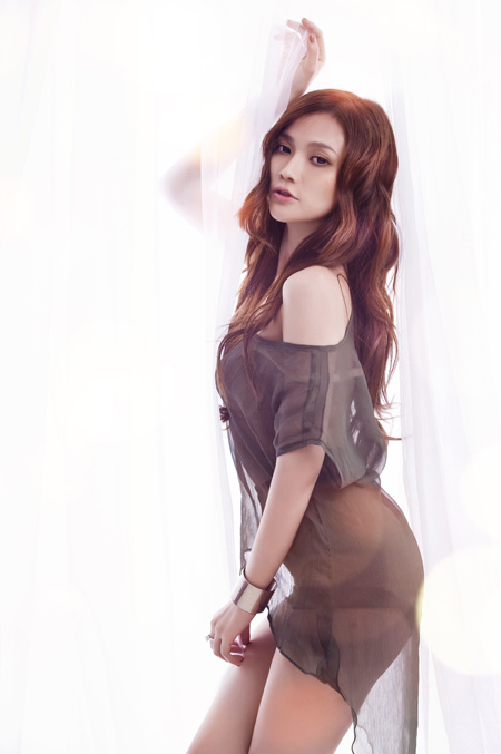 Ai sẽ đăng quang ngôi vị Nữ hoàng “Bước nhảy Hoàn vũ” đêm nay? Ai sẽ đăng quang ngôi vị Nữ hoàng “Bước nhảy Hoàn vũ” đêm nay?