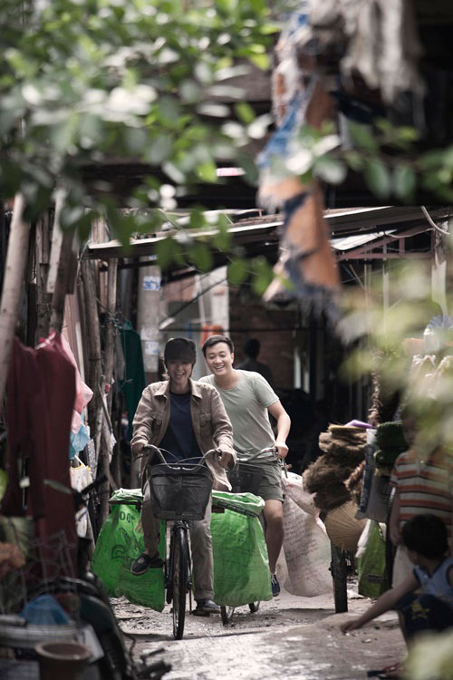 Vừa đi vừa khóc tập 8: Hải Minh lần đầu đi mua ve chai Vừa đi vừa khóc tập 8: Hải Minh lần đầu đi mua ve chai