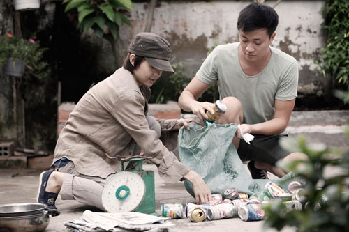 Vừa đi vừa khóc tập 8: Hải Minh lần đầu đi mua ve chai Vừa đi vừa khóc tập 8: Hải Minh lần đầu đi mua ve chai