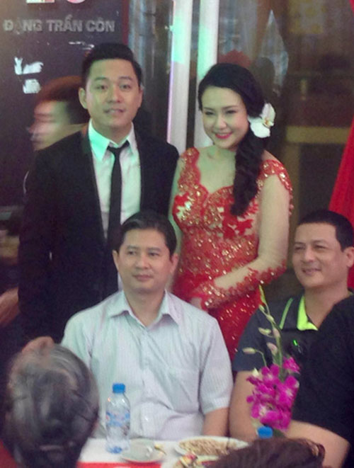 Vợ Tuấn Hưng mang bầu 2 tháng?