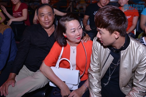 Trấn Thành thấy chạnh lòng khi bị soi mói chuyện tình cảm