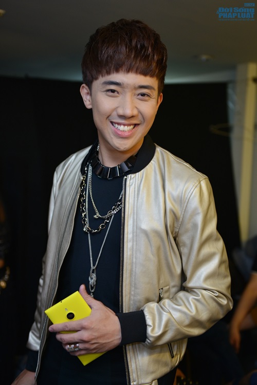 Trấn Thành thấy chạnh lòng khi bị soi mói chuyện tình cảm