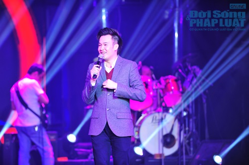 Dương Triệu Vũ mang MV 3D tới Mỹ