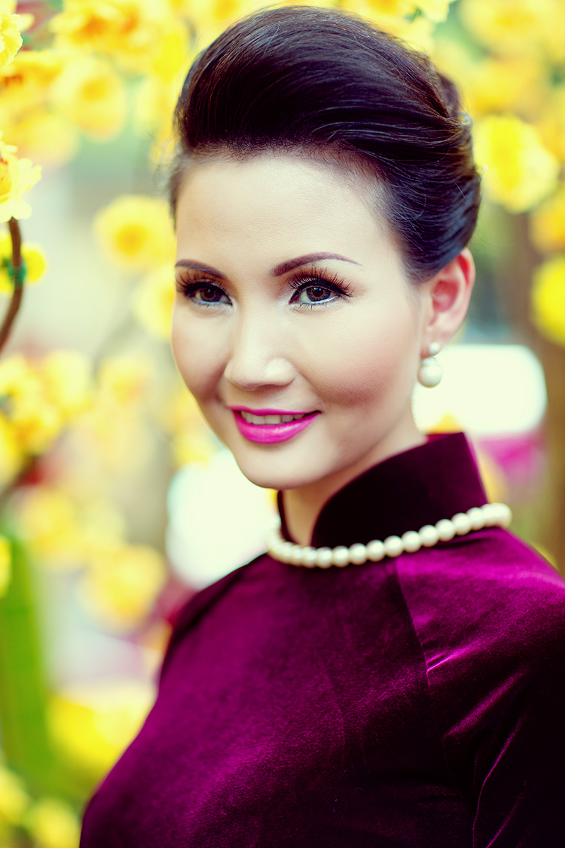 Hoa hậu quý bà Sương Đặng khoe nhan sắc rạng rỡ