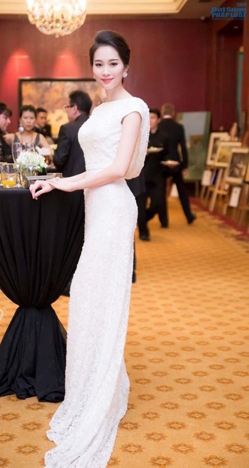 Sao Việt đẹp tuần qua: 