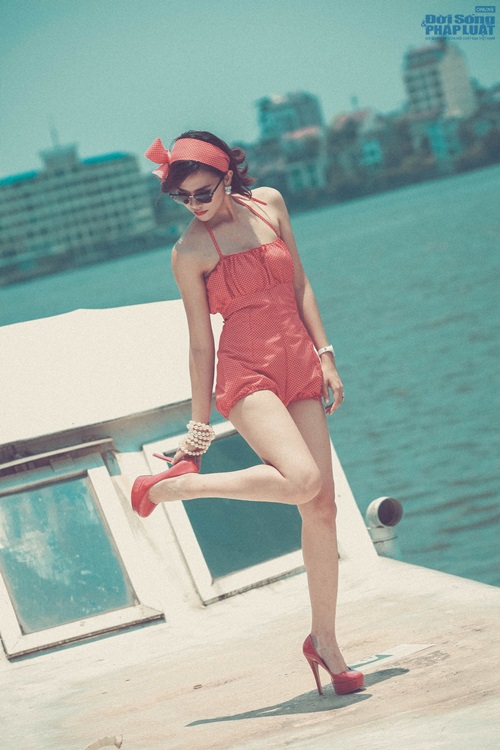 NTK bị loại tung BST đồ bơi ấn tượng